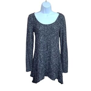 M Juniors Grey Textured Long Sleeve Knit Sweater atop Medium 7 9 Stretch A Line